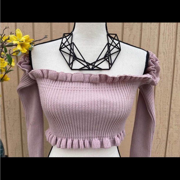 Pretty little thing Crop sweater soft knitted ruffles - Picture 5 of 11